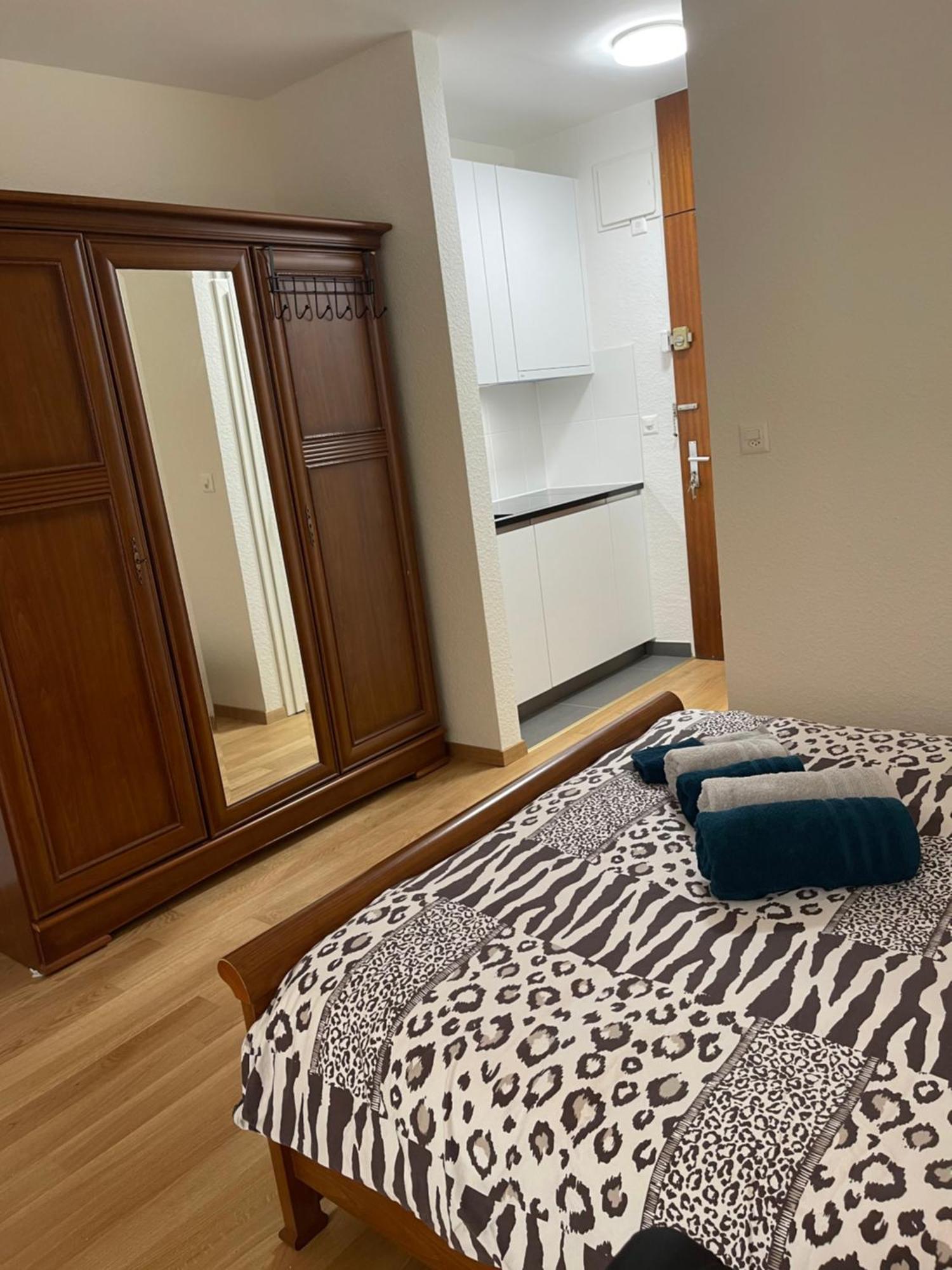 Apparemment Apartment
